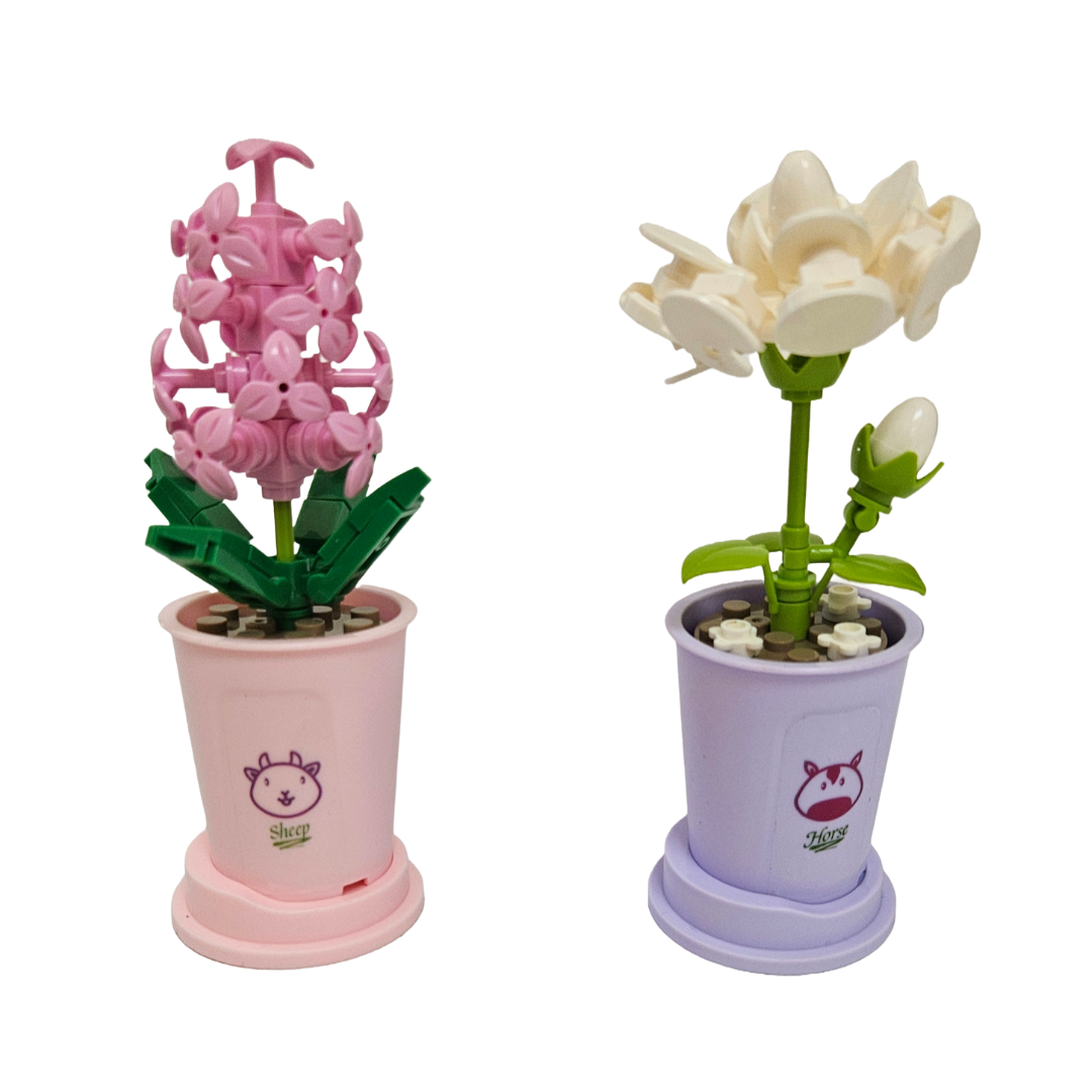 Vibrant floral masterpieces with Flower Building Blocks! (random colors available) - Little Explorers Toy Shop